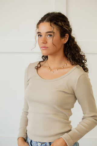 Hanging Pearls Necklace