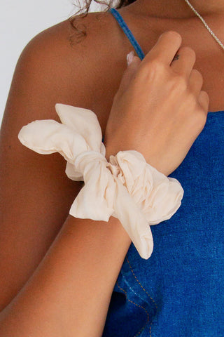 Champagne Sheer Bow Scrunchie