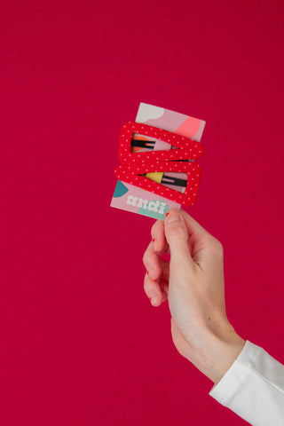 Red Triangle Snap Clips 2-Pack