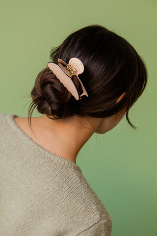 Black Trimmed Claw Clip