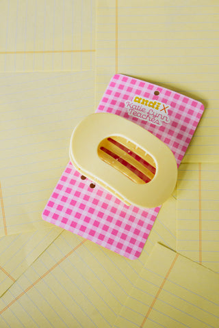 Smooth Circle Cutout Flat Claw Clip