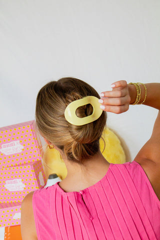 Smooth Circle Cutout Flat Claw Clip