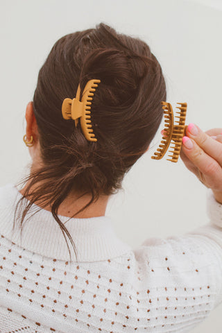 Thin Hair French Twist Claw Clip