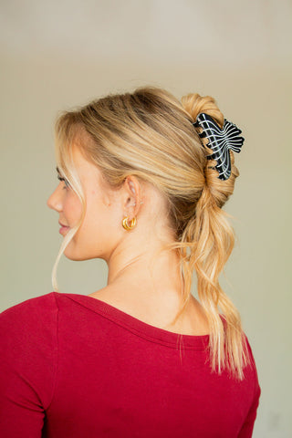 Sable Scallop Claw Clip
