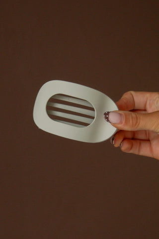 Circle Cutout Flat Claw Clip