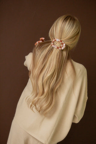 Checkered Circle Cutout Flat Claw Clip