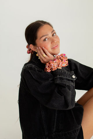 Hallow's Post Jumbo Scrunchie