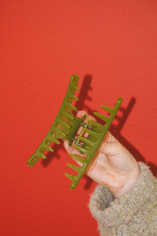 Holly Green Claw Clip