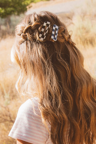 B&W Checked Clips 2-Pack