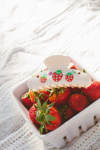 Strawberry Vine Claw Clip