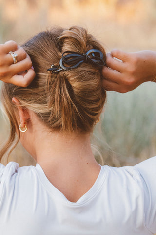 Infinity Bow Chignon Pin