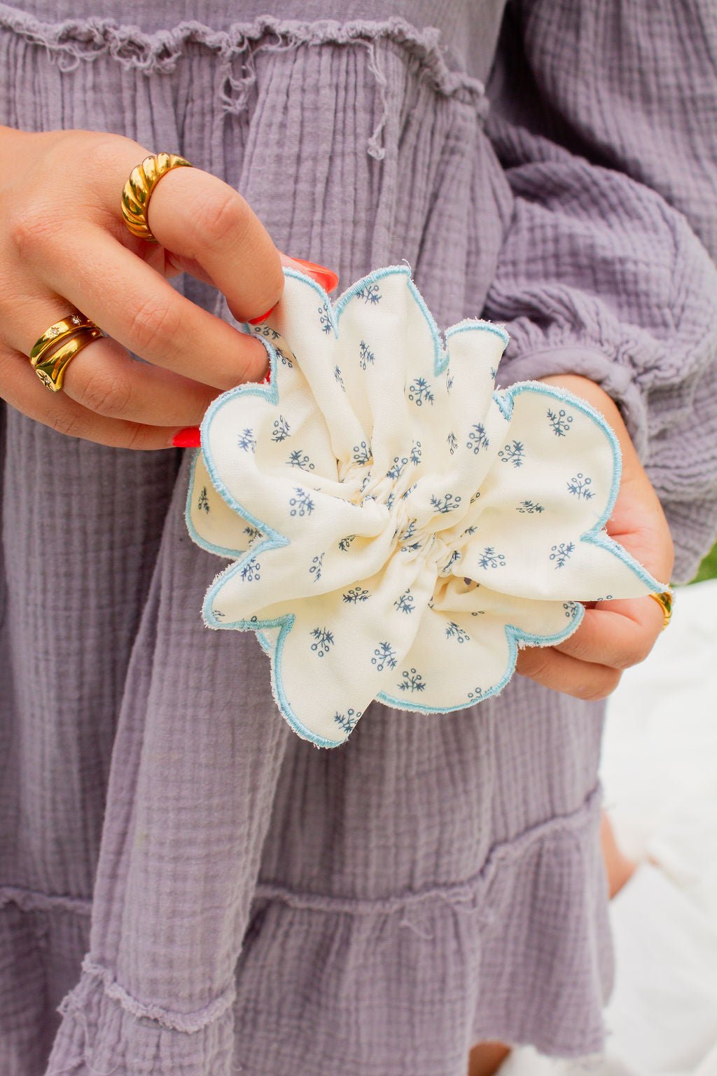 Scallop Double Ruffle Scrunchie – ANDI
