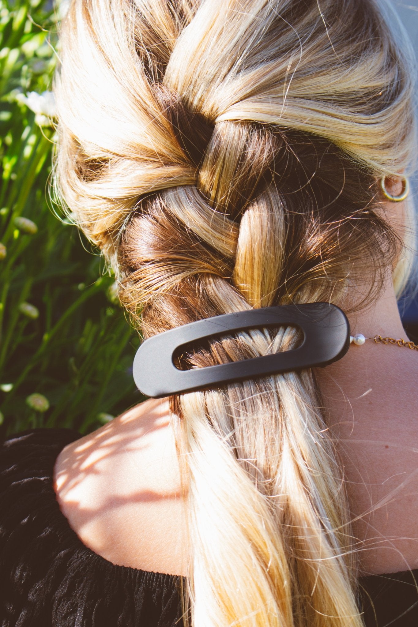 Flat claw store hair clips
