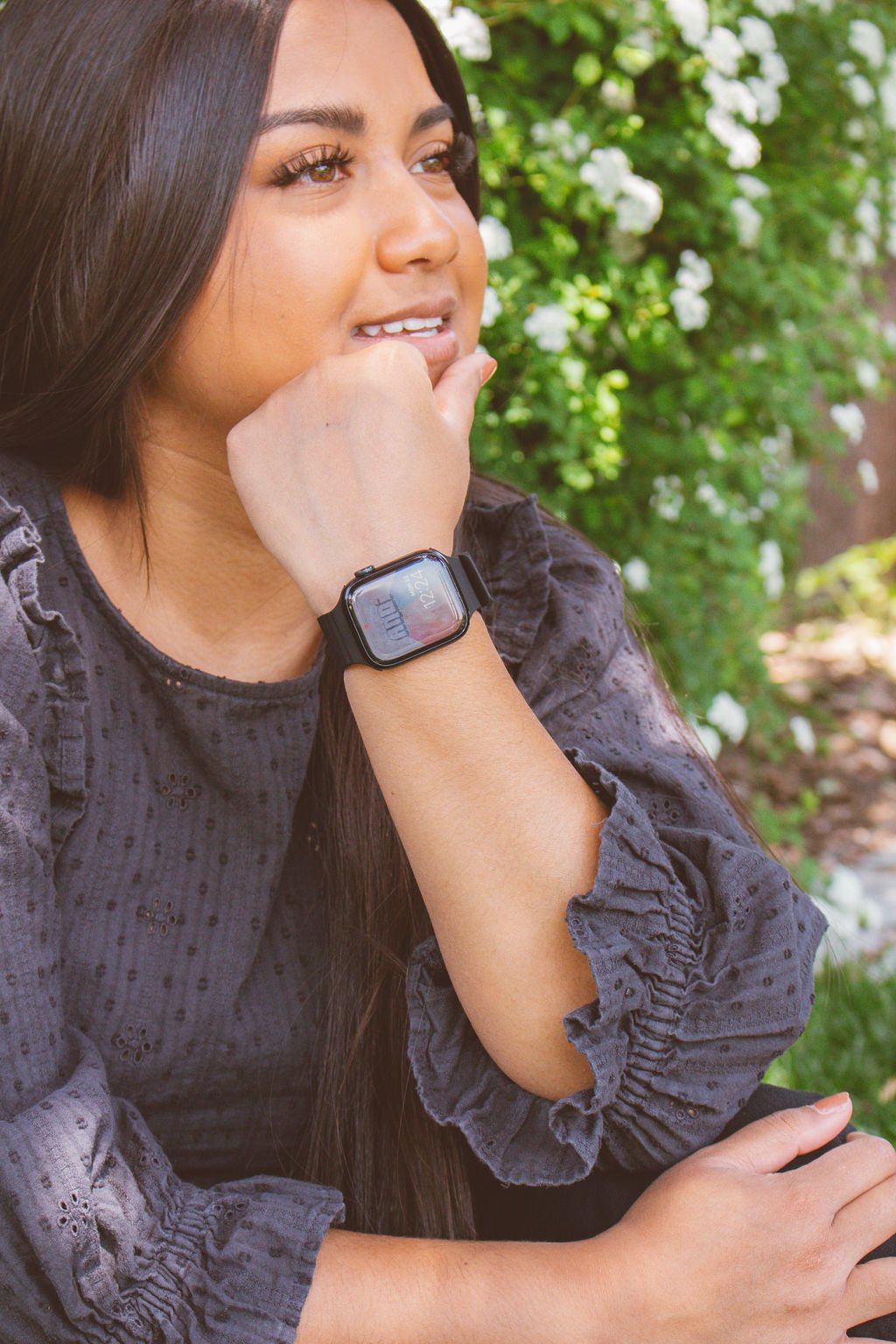 Black apple watch with bands outlet