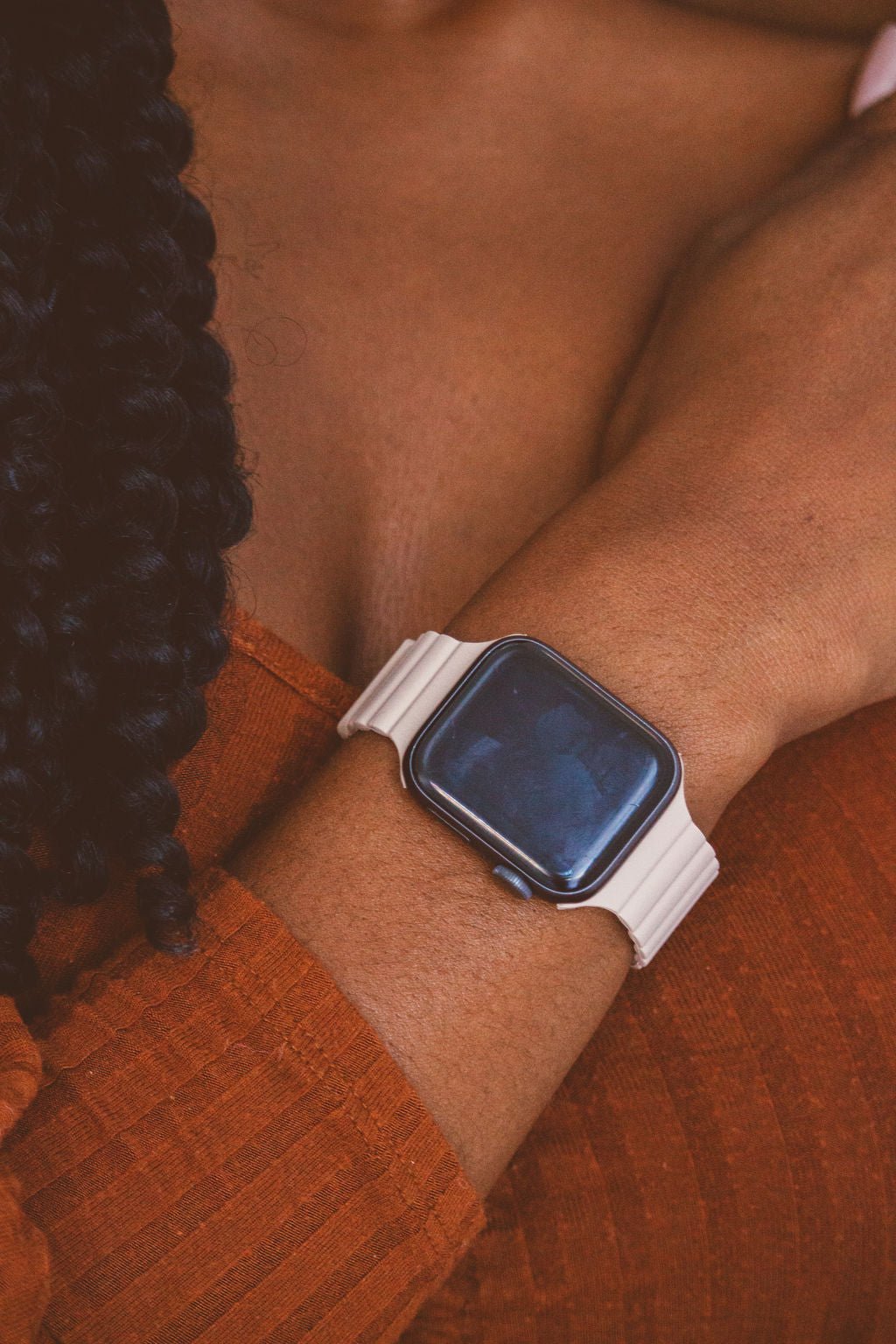 Nude apple sales watch strap