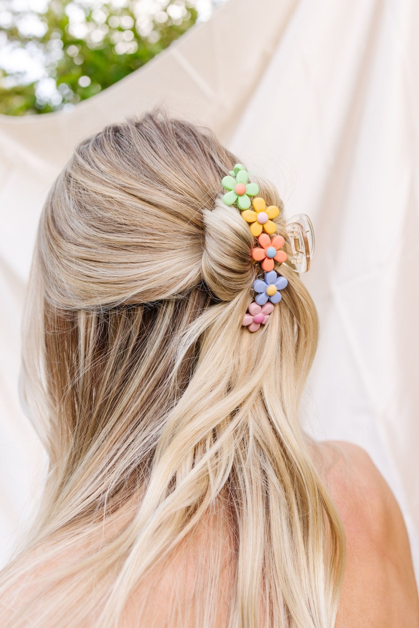 Floral clips discount