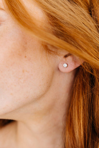 Round Diamond Studs - Hypoallergenic - Earrings - ANDI