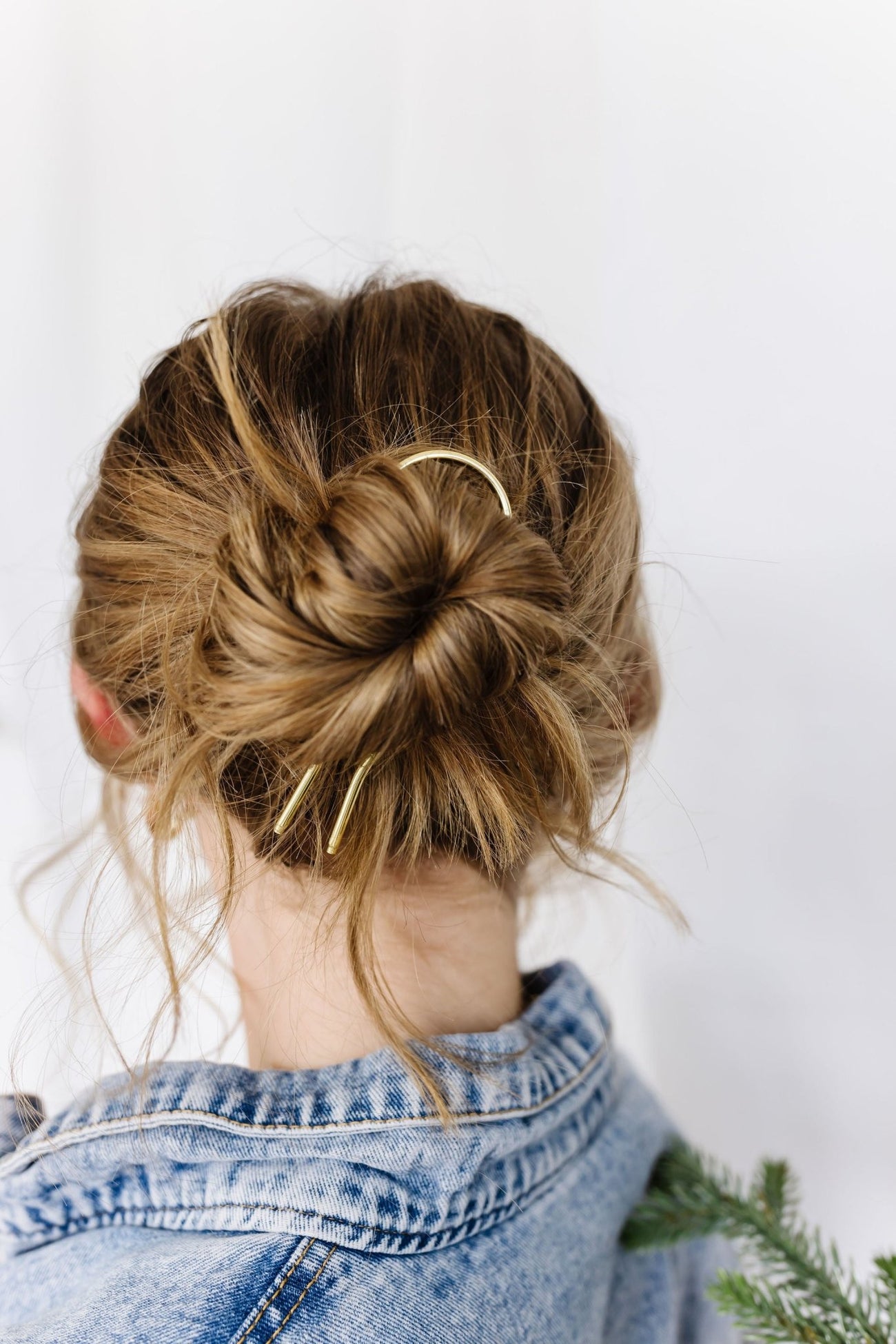 Simple Gold U-Shape Pin – ANDI